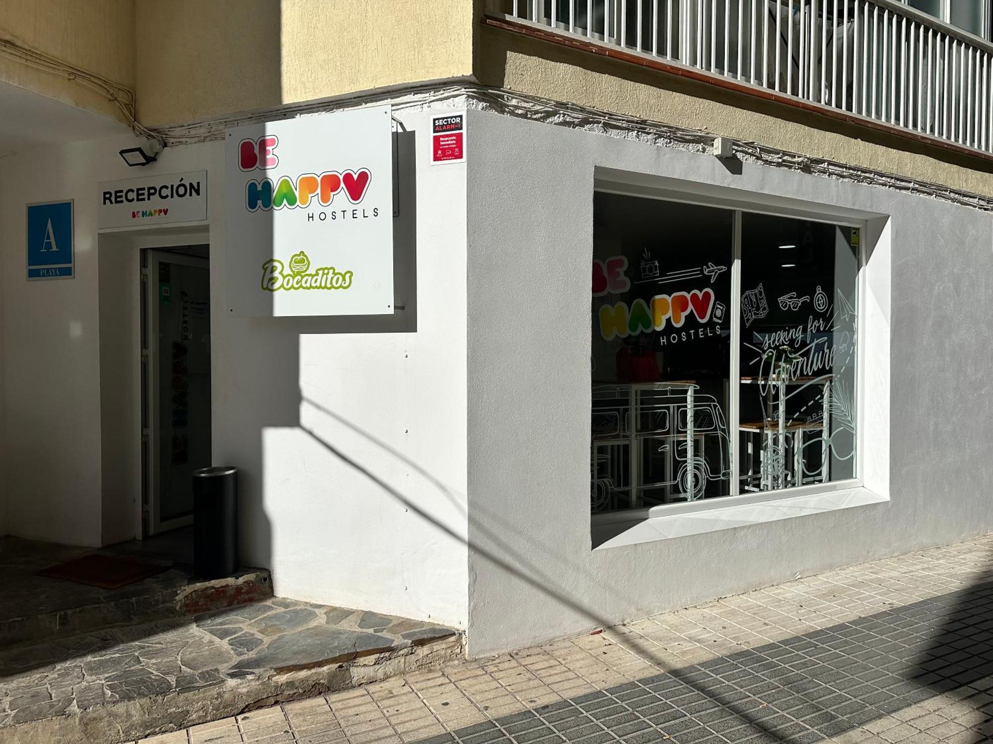 Be Happy Hostel نيرخا المظهر الخارجي الصورة